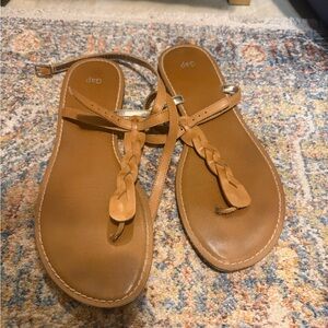 Gap braided t strap samples